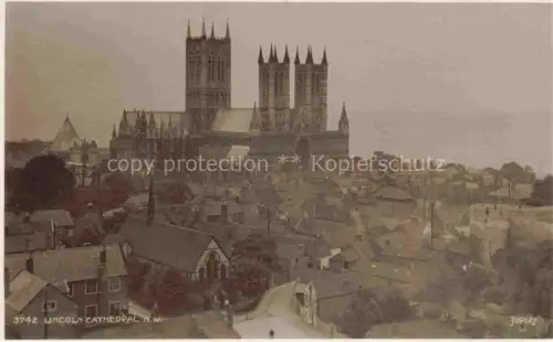 AK / Ansichtskarte Lincoln  UK Lincoln Cathedral