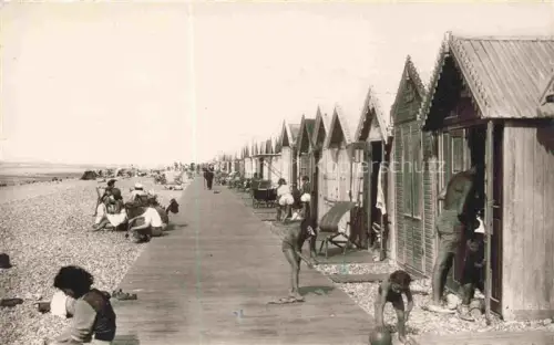 AK / Ansichtskarte CAYEUX -SUR-MER Abbeville 80 Somme Les planches et les cabines