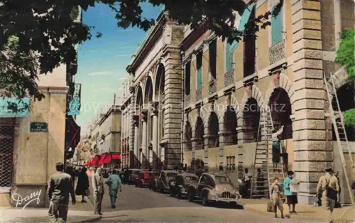 AK / Ansichtskarte TUNIS Tunesie Rue Charles de Gaulle La Poste principale