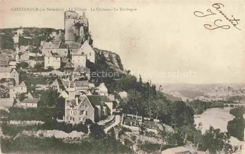 AK / Ansichtskarte Castelnaud-la-Chapelle 24 Dordogne Le Village Le Chateau La Dordogne