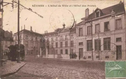 AK / Ansichtskarte Sevres Boulogne-Billancourt 92 Hauts-de-Seine Hotel de Ville et l'Hotel des Postes