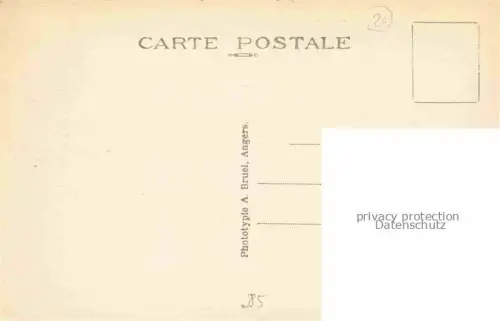 AK / Ansichtskarte Croix-de-Vie Les Sables-d Olonne Vendee 85 Vendee Un coin du port