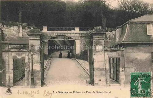 AK / Ansichtskarte Sevres Boulogne-Billancourt 92 Hauts-de-Seine Entree du Parc de Saint Cloud