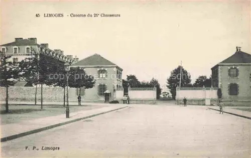 AK / Ansichtskarte LIMOGES 87 Haute-Vienne Caserne du 21e Chasseurs