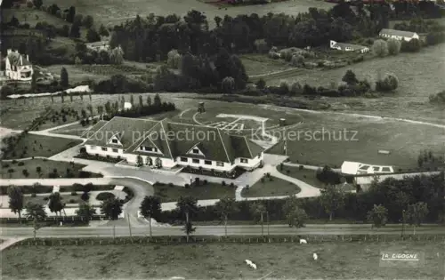 AK / Ansichtskarte VICHY 03 Allier Vue aerienne sur le stand de Beauregard