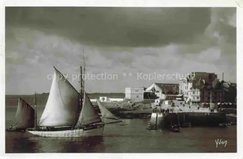 AK / Ansichtskarte CONCARNEAU Quimper 29 Finistere Rentree de thonnier