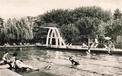 AK / Ansichtskarte VICHY 03 Allier La Piscine du Sporting Club