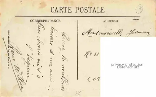 AK / Ansichtskarte Chatellerault 86 Vienne Le quai du château et la Vienne