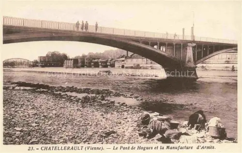 AK / Ansichtskarte Chatellerault 86 Vienne Le Pont de Hogues et la Manufacture d'Armes