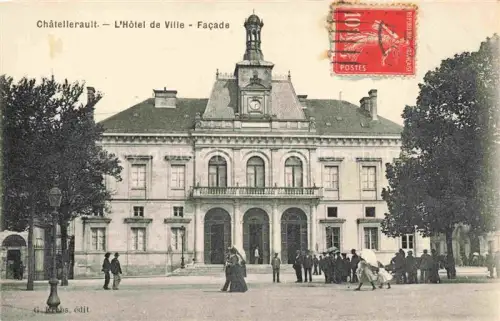AK / Ansichtskarte Chatellerault 86 Vienne Hôtel de Ville facade