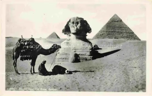 AK / Ansichtskarte Gizeh Giza Egypt Pyramide von Gizeh Kamelreiter Sphinx
