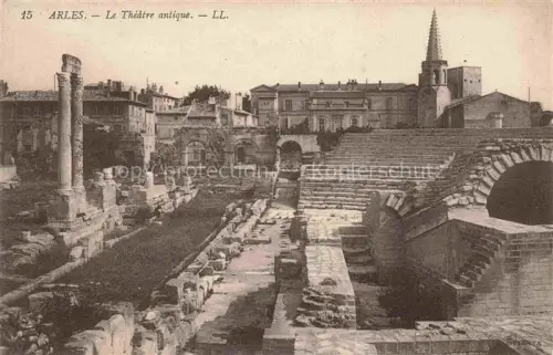 AK / Ansichtskarte ARLES 13 Bouches-du-Rhone Le Theatre antique