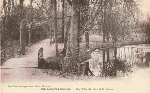 AK / Ansichtskarte LIBOURNE 33 Gironde Une Allee du Parc et le Bassin