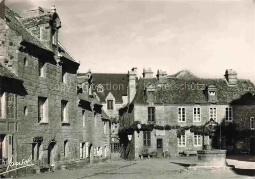 AK / Ansichtskarte Locronan Chateaulin 29 Finistere Le Bas de la Place
