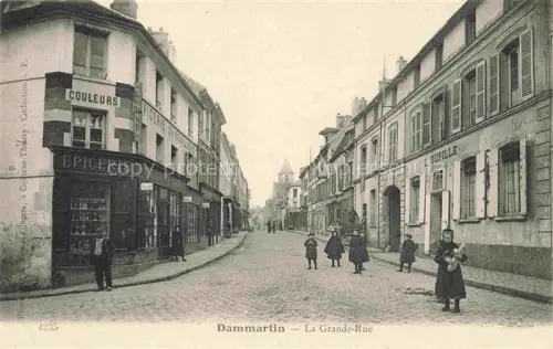 AK / Ansichtskarte Dammartin-en-Goele MEAUX 77 Seine-et-Marne La Grande Rue