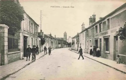 AK / Ansichtskarte Perthes-en-Gatinais MELUN 77 Seine-et-Marne Grande Rue