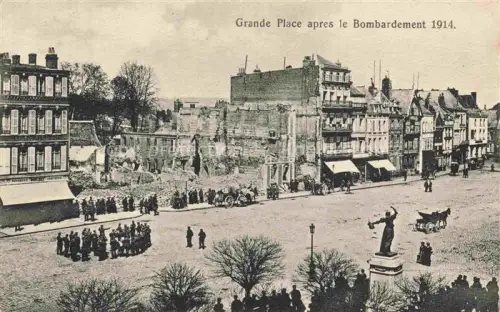 AK / Ansichtskarte PERONNE  80 Somme Grande Place après le bombardement Ruines Grande Guerre Truemmer 1. Weltkrieg