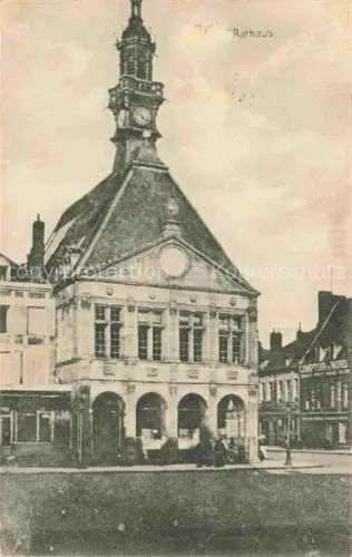 AK / Ansichtskarte PERONNE  80 Somme Rathaus