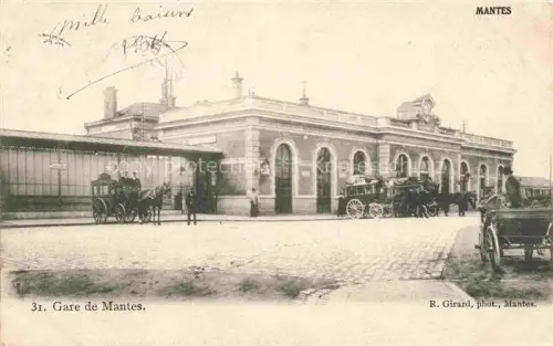 AK / Ansichtskarte MANTES-SUR-SEINE Mantes-la-Jolie 78 Yvelines La gare