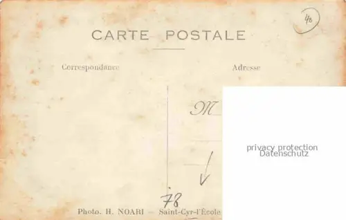 AK / Ansichtskarte Saint-Cyr-l Ecole Militaer Gruppenbild