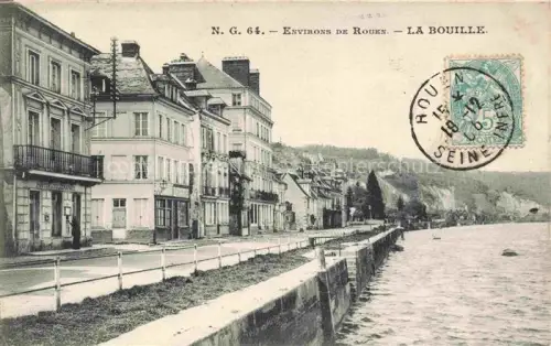AK / Ansichtskarte La Bouille ROUEN 76 Seine-Maritime Rue aux bords de la Seine