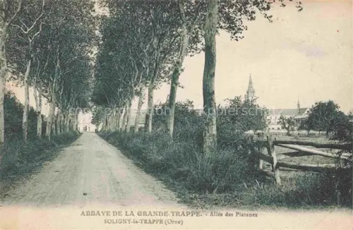 AK / Ansichtskarte Abbaye-de-la-Grande-Trappe Soligny-la-Trappe 61 Orne Allee des Platanes