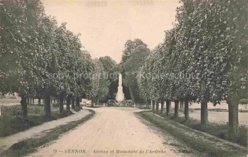 AK / Ansichtskarte Vernon  Evreux 27 Eure Avenue de Monument de l'Ardeche