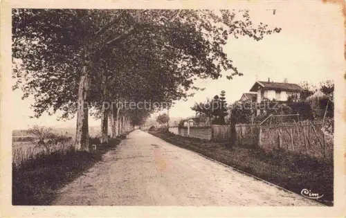 AK / Ansichtskarte La Cote-Saint-Andre VIENNE 38 Isere Promenade des Crozes