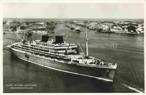 AK / Ansichtskarte Schiffe Oceanliner Willem Ruys Koninklijke Rotterdamsche Liyod 