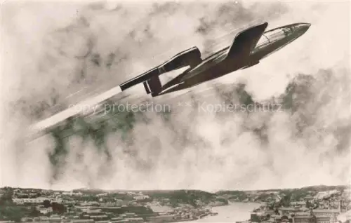 AK / Ansichtskarte Militaria France  WK1 Flugzeug Allemand 