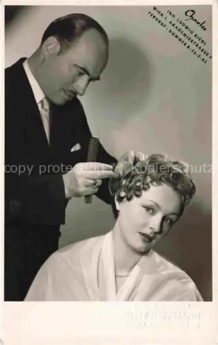AK / Ansichtskarte Friseur Barbier Coiffeur Barber-- Ludwig Riedel Charles Wien Akademie 