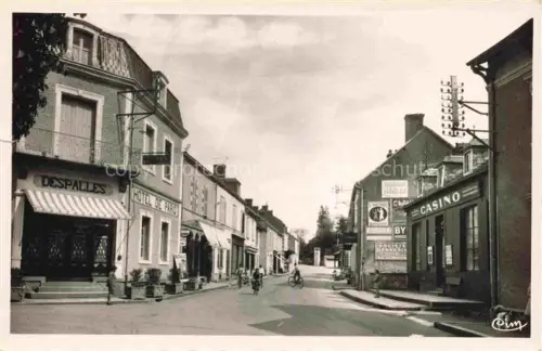 AK / Ansichtskarte Jaligny-sur-Besbre VICHY 03 Allier Rue du Marché
