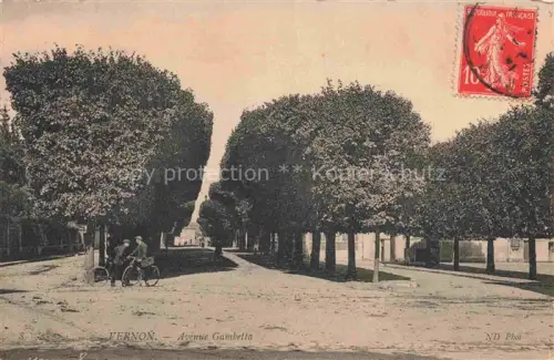 AK / Ansichtskarte Vernon  Evreux 27 Eure Avenue Gambetta