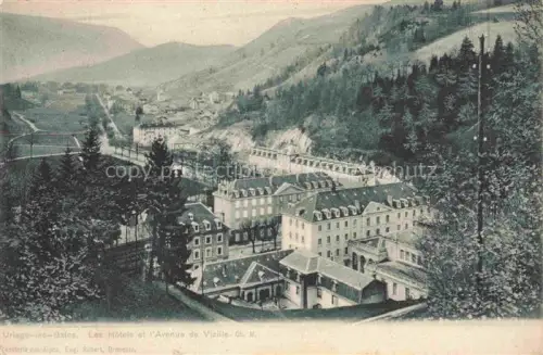 AK / Ansichtskarte Uriage-les-Bains GRENOBLE 38 Isere Les Hotels et l'Avenue de Vizille
