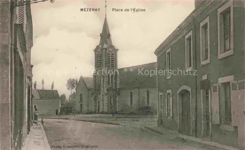 AK / Ansichtskarte Mezeray-sous-Malicorne LA FLECHE 72 Sarthe Place de l'Eglise