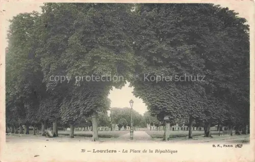 AK / Ansichtskarte Louviers LES ANDELYS 27 Eure Place Republique 