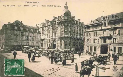 AK / Ansichtskarte Mont-Dore-les-Bains Clermont-Ferrand 63 Puy-de-Dome Place Michel-Bertrand