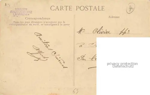 AK / Ansichtskarte RIOM 63 Puy-de-Dome Fontaine Desaix et Rue du Commerce