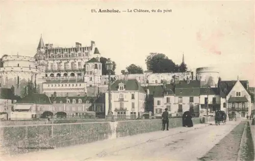 AK / Ansichtskarte Amboise TOURS 37 Indre-et-Loire Chateau vu du pont
