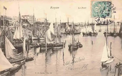 AK / Ansichtskarte ROYAN Poitiers-Charentes 17 Charente-Maritime Le Port