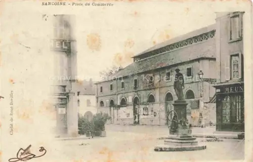 AK / Ansichtskarte Sancoins Saint-Amand-Montrond 18 Cher Place du Commerce