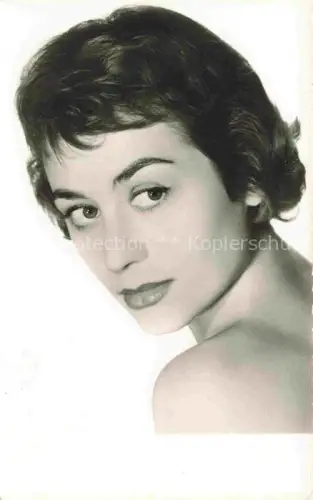 AK / Ansichtskarte Actrice Attore Attrice SchauspielerIN Actor Acteur-- Annie Girardot 