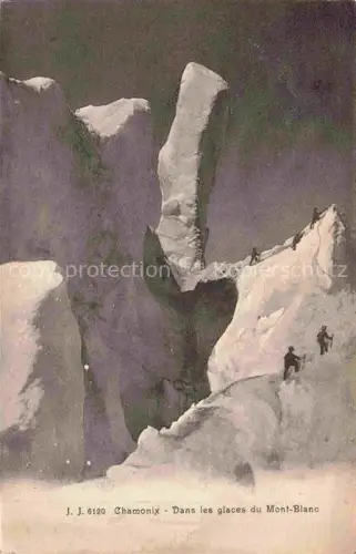 AK / Ansichtskarte CHAMONIX BONNEVILLE 74 Haute-Savoie Dans les glacer du Mont Blanc