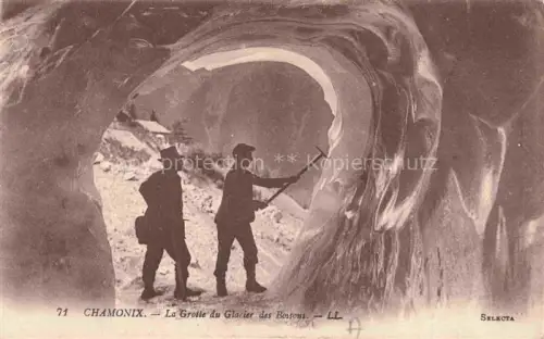 AK / Ansichtskarte CHAMONIX BONNEVILLE 74 Haute-Savoie Grotte Glacier Bossons