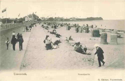 AK / Ansichtskarte TRAVEMueNDE Ostseebad Partie am Strand Promenade