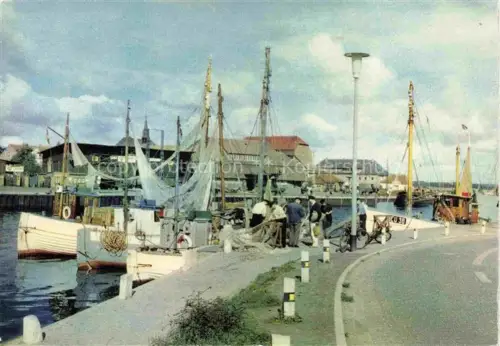 AK / Ansichtskarte Neustadt Holstein Ostsee Schleswig-Holstein Partie am Hafen