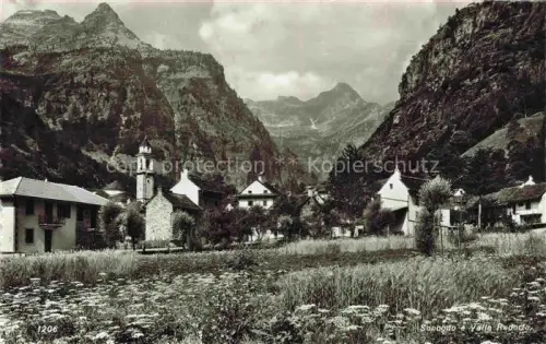 AK / Ansichtskarte Sonogno LOCARNO TI Teilansicht mit Kirche Alpen