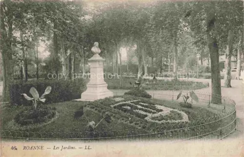 AK / Ansichtskarte ROANNE 42 Loire Les jardins Monument