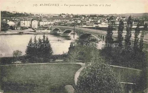 AK / Ansichtskarte Andrezieux-Boutheon Montbrison 42 Loire Vue panoramique sur la Ville et le Pont