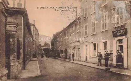 AK / Ansichtskarte St-Julien-Molin-Molette Rue Peyronnel
